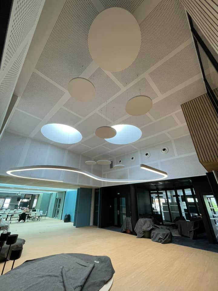 plafond suspendu ronds